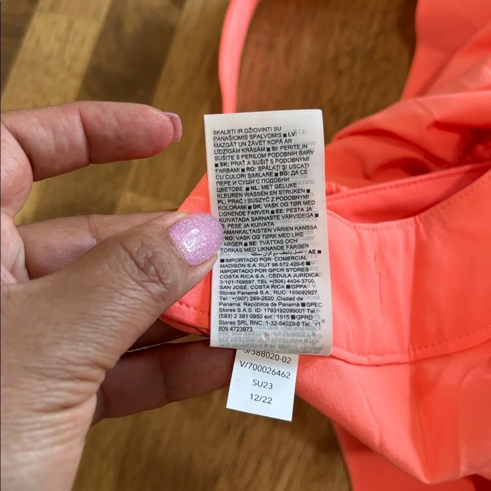Athleta Women's Bright Coral Tank Top size M NWT - Picture 8 of 8